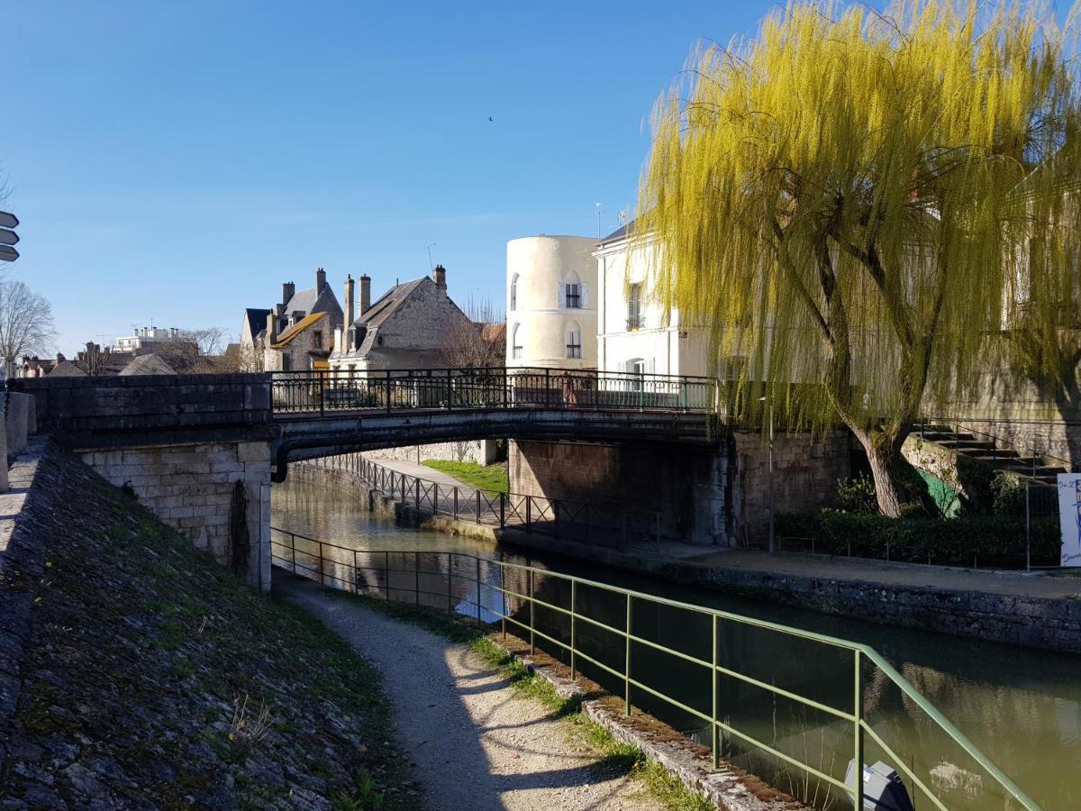La Maison Virginie 1 A 2 Pers Charmant Hyper Centre- Cour- Parking- Linge- Fibre- Proximite Lac Canal Piscine Montargis Ngoại thất bức ảnh